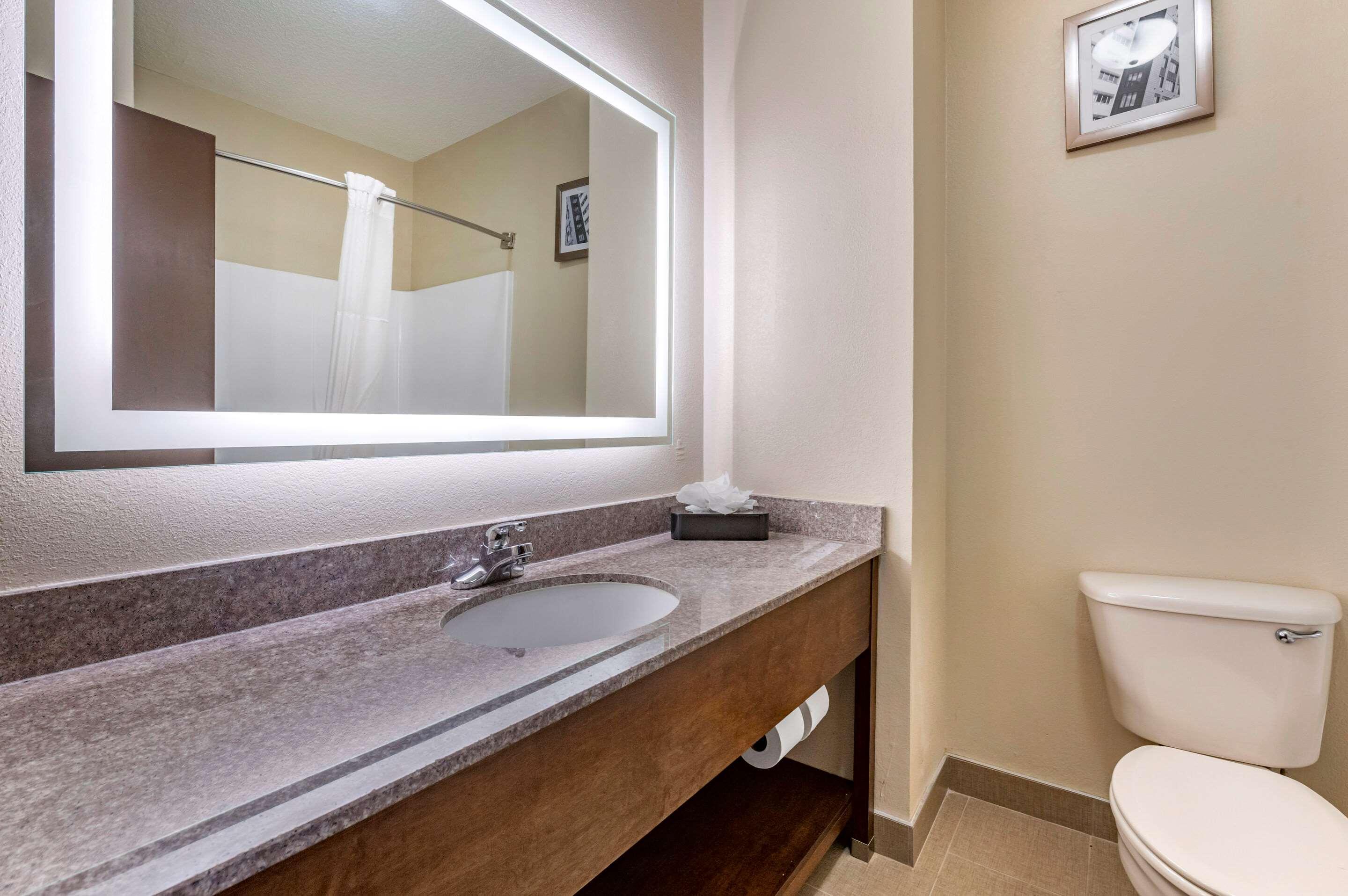Hotel Comfort &