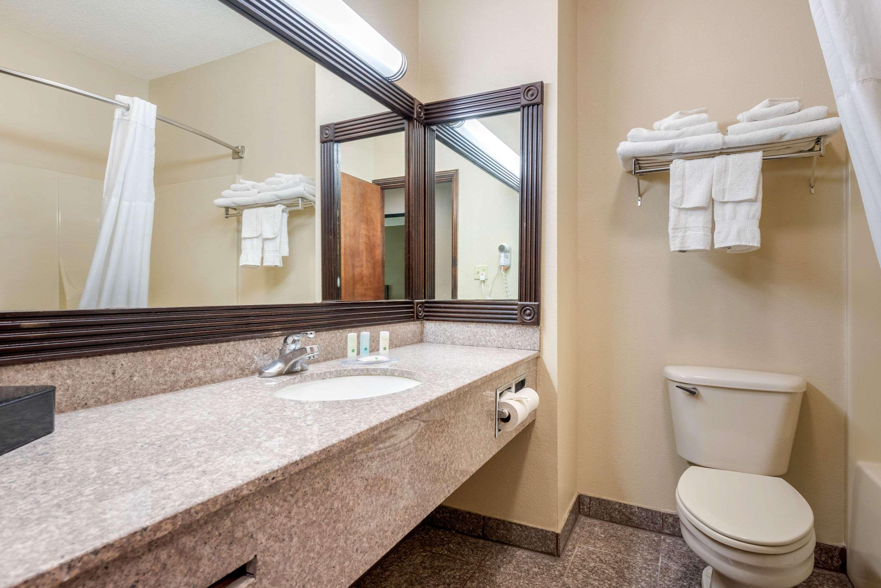 Hotel Comfort & 2*