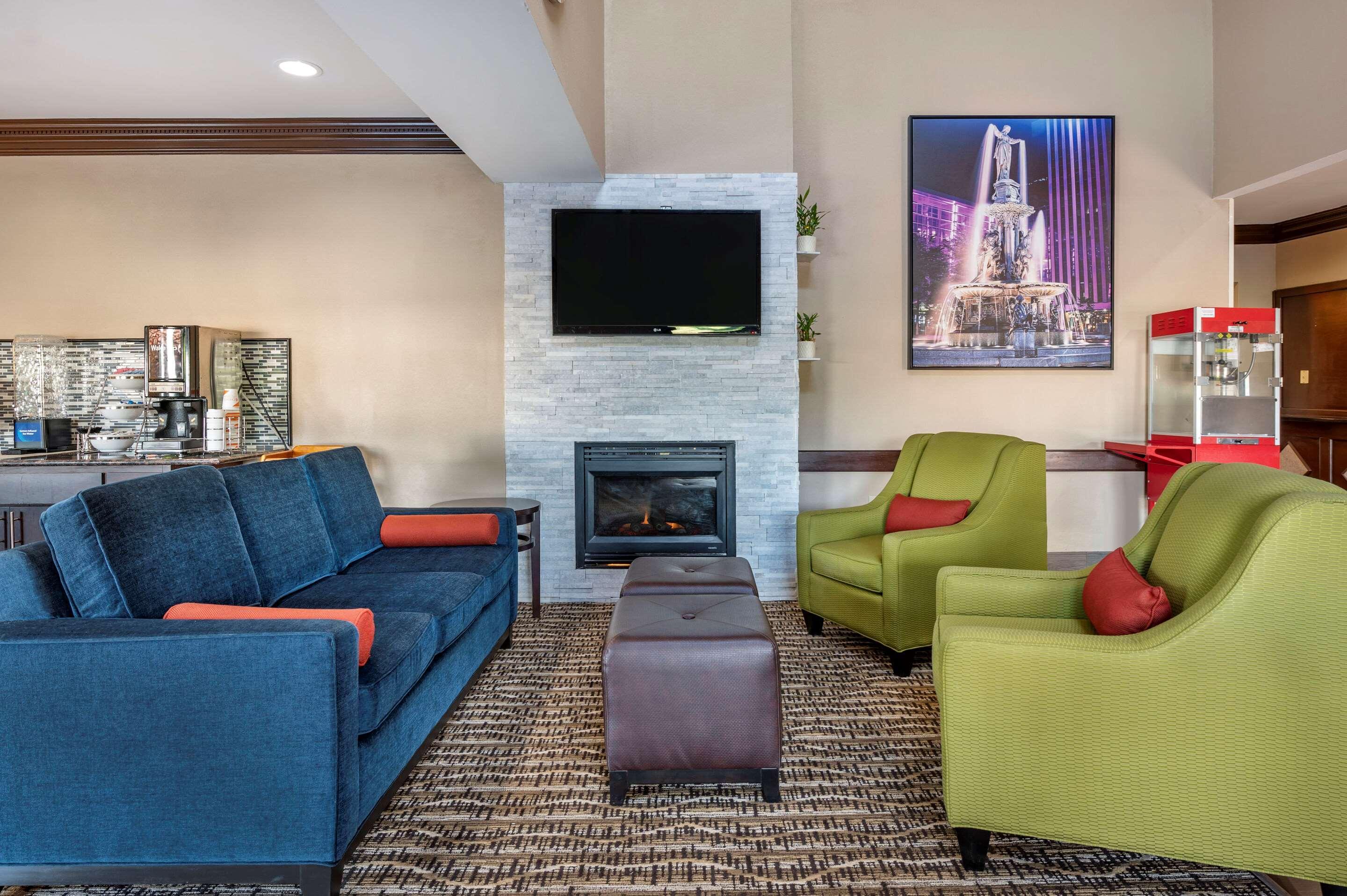 Hotel Comfort &