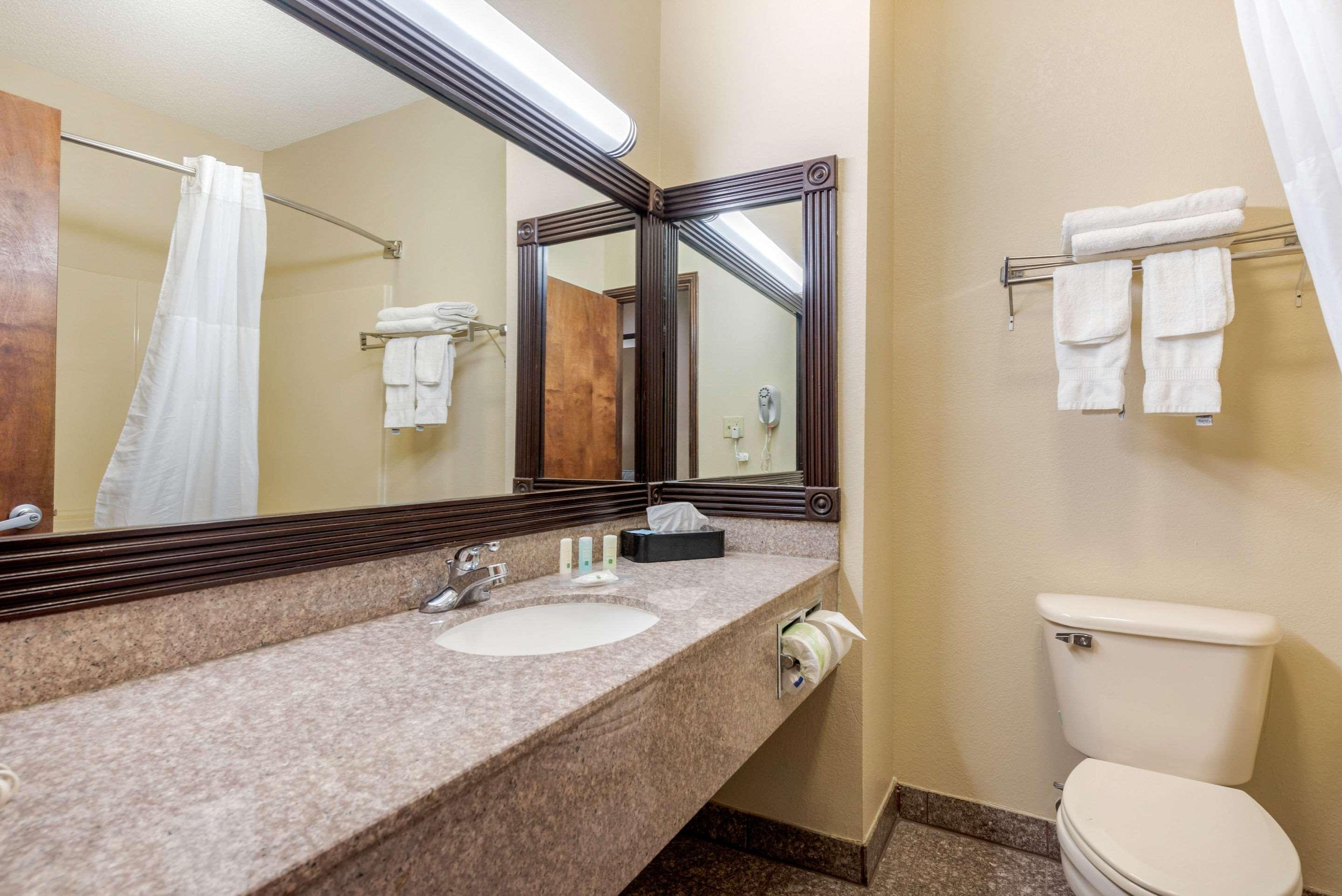 Hotel Comfort &