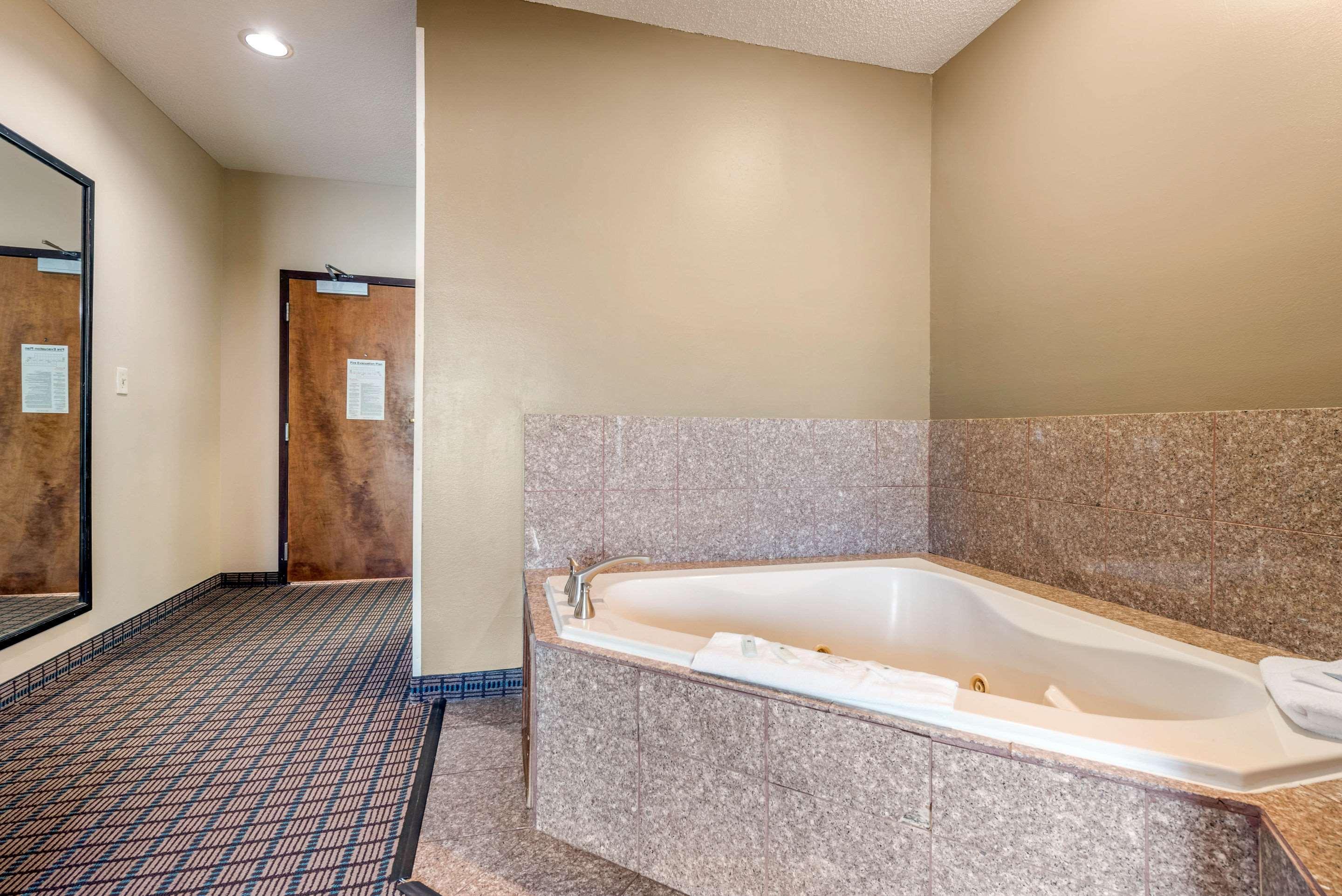 Hotel Comfort & 2*